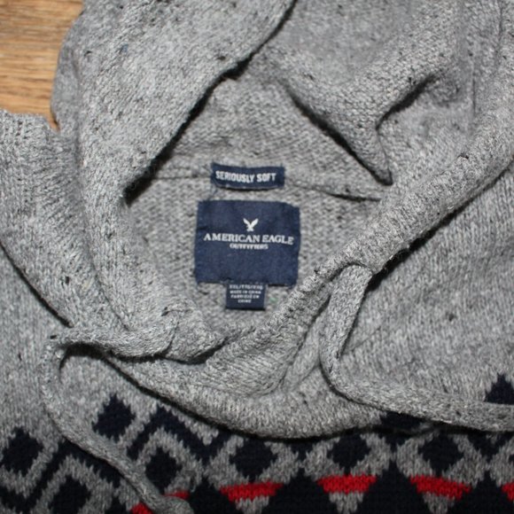 American Eagle Outfitters hooded sweater - Picture 2 of 2